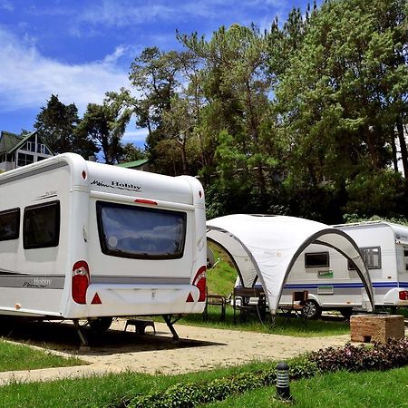 Go Outdoors Caravan Park Νουβάρα Ελίγια Εξωτερικό φωτογραφία