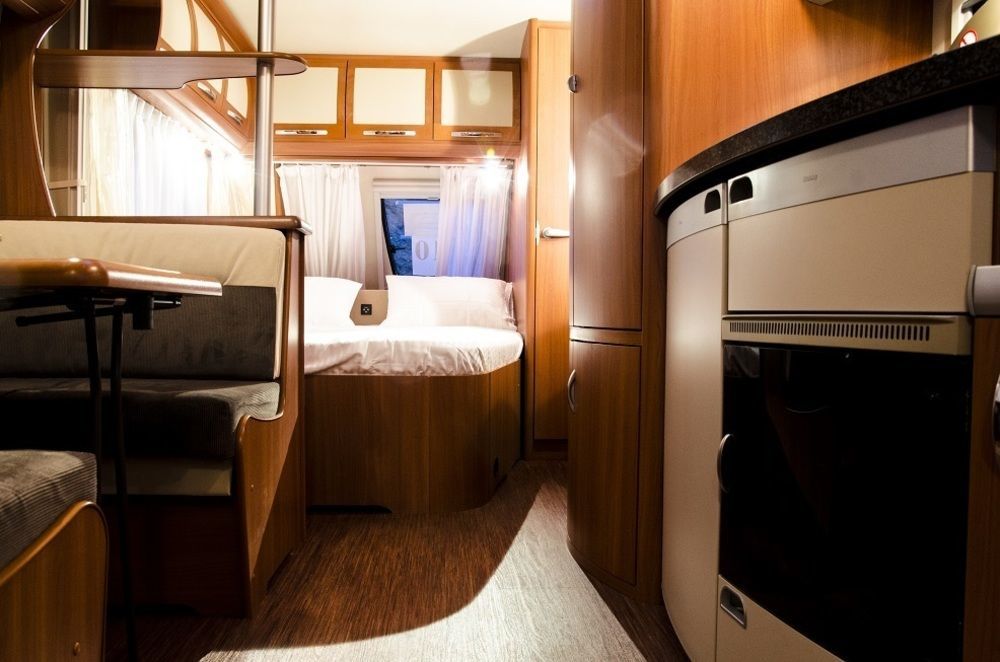 Go Outdoors Caravan Park Νουβάρα Ελίγια Εξωτερικό φωτογραφία