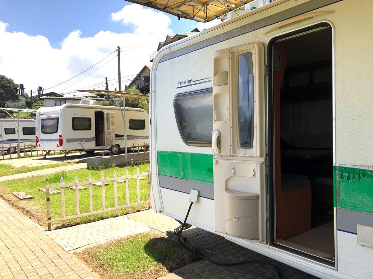 Go Outdoors Caravan Park Νουβάρα Ελίγια Εξωτερικό φωτογραφία