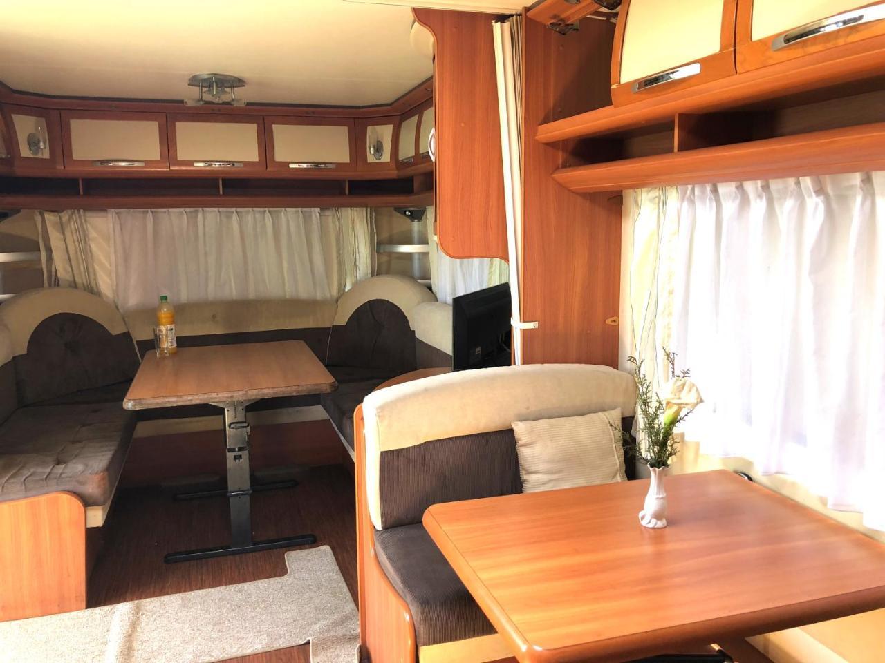 Go Outdoors Caravan Park Νουβάρα Ελίγια Εξωτερικό φωτογραφία
